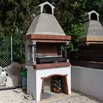 Villa Marinea Star - 3br Coastal Retreat Near Rodafinia