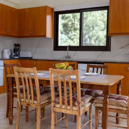 3 Bedroom Marinea Star * Klorakas