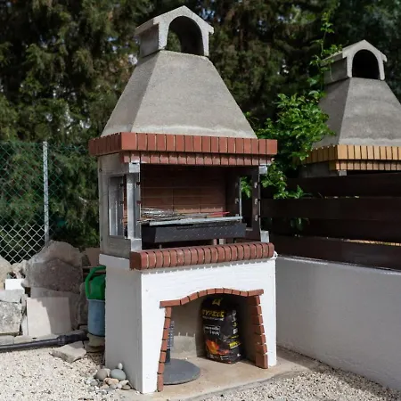 ヴィラ Marinea Star - 3br Coastal Retreat Near Rodafinia