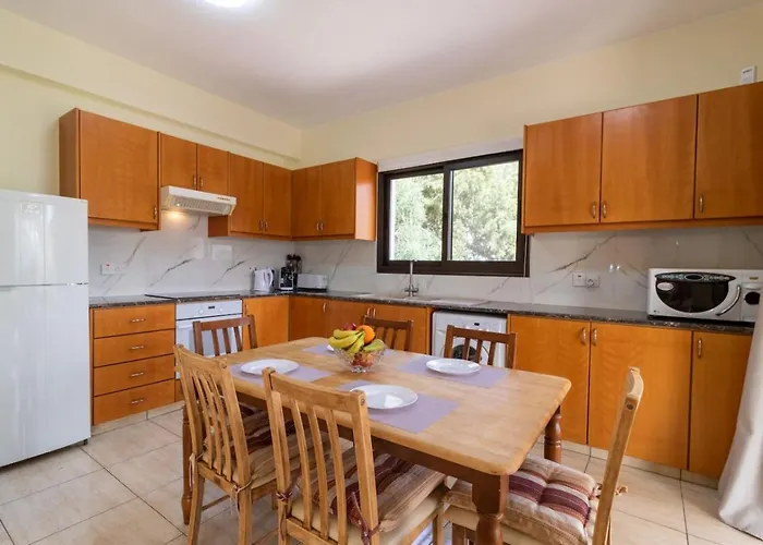 Marinea Star - 3br Coastal Retreat Near Rodafinia Vila Klorakas